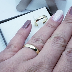 Par de aliança de noivado casamento meia cana polida 4mm ouro 18k - comprar online