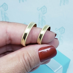 Par de aliança de noivado casamento meia cana polida e lateral diamantada 4mm ouro 18k