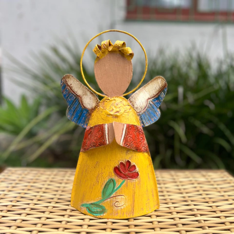Escultura Anjo Menino Reluzente em metal de Patrícia Barros - comprar online
