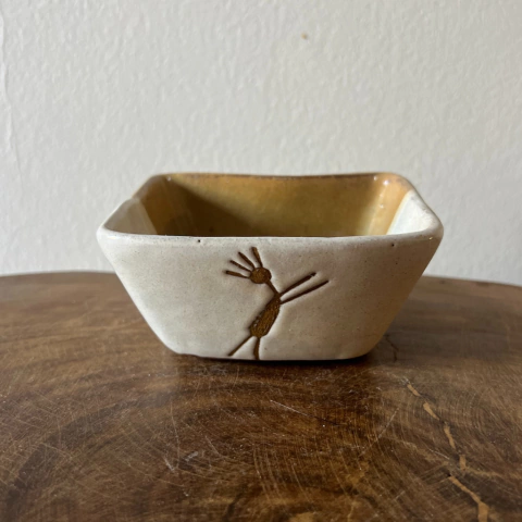 Molheira Hominideos da Cerâmica Serra da Capivara – P