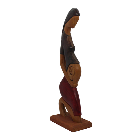 Escultura Amor de Mãe em madeira do Mestre Elias França