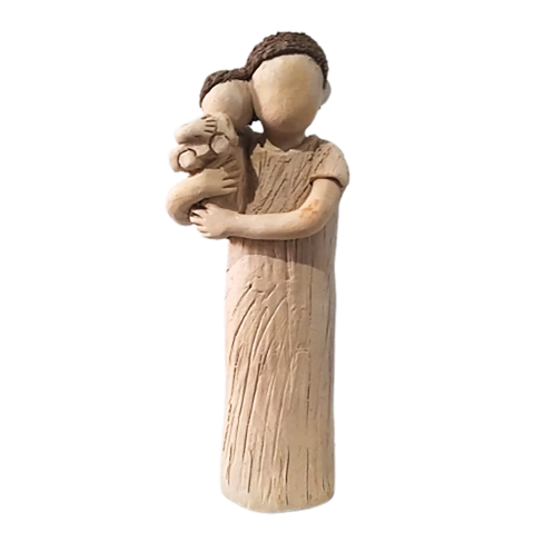 Escultura Pai com Menino Aconchego em cerâmica de João Paulo de Souza – Peq.