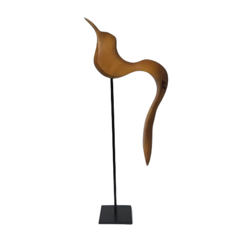 Escultura Pássaro em Repouso tridimensional em madeira com base de Gegê Pedrosa