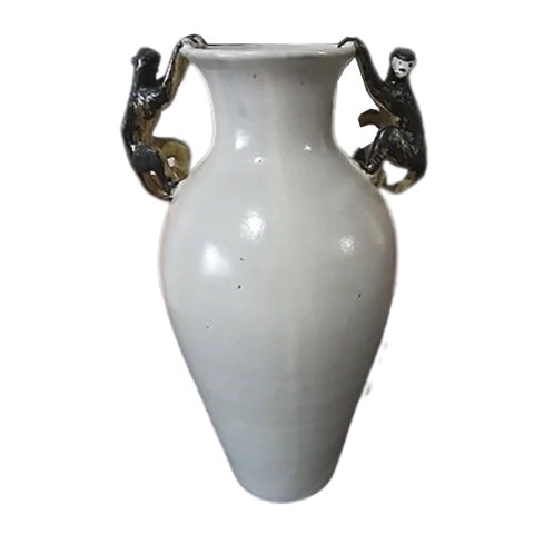 Vaso Ânfora Natureza Macaco Prego em cerâmica do Grupo Cerâmica Artesanal Serra da Capivara