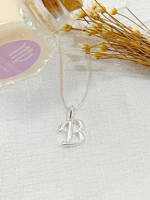 Colar Pingente Inicial