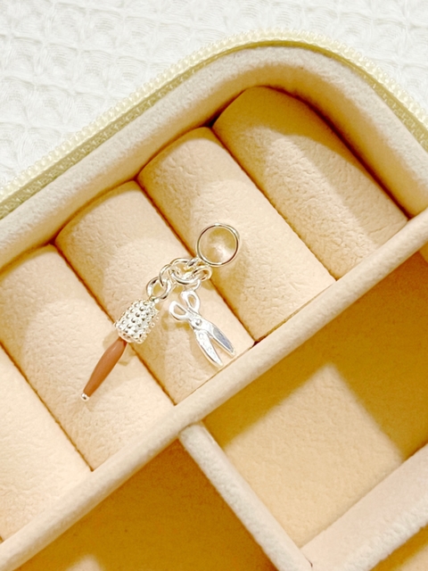 Berloque Cabeleireira (Escova e Tesoura)