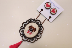 Set de collar y topos bordados Perro