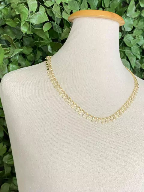 Cod ;650. Colar Choker , regulável toda trabalhada, com estrelinha e bolinha batidas. 40cm. - comprar online