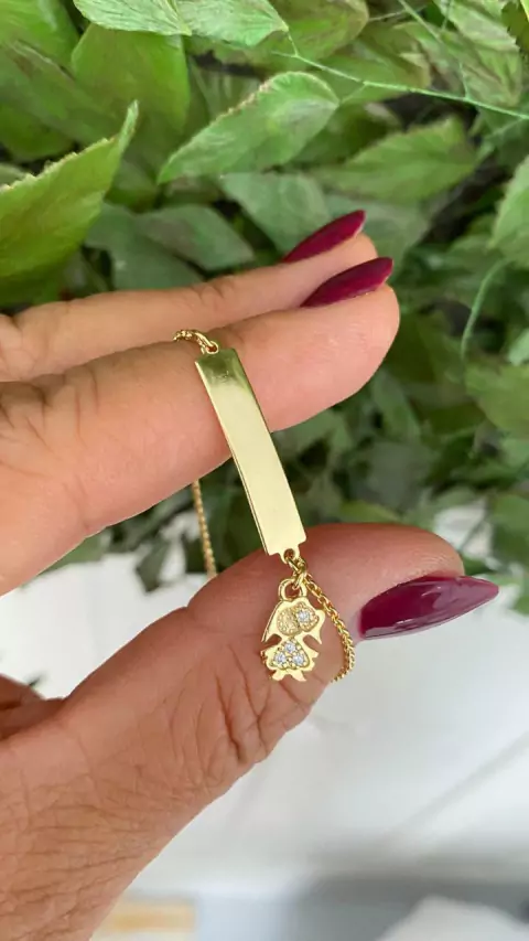 Cod 1242 Pulseira infantil 16cm. Com placa e pingente menina com zircônios cravejadas