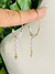 Cod 334 Argolinhas com pérolas e pingente cruz. - comprar online