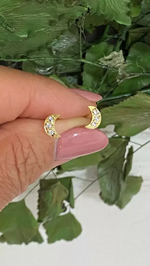 Cod 1181. Brinco pequeno LUA com zircônios.