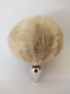 Plug de metal HARD cromado Pompom médio na internet