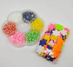 KIT PÉROLAS E FLORZINHAS DE TECIDO NEON - comprar online