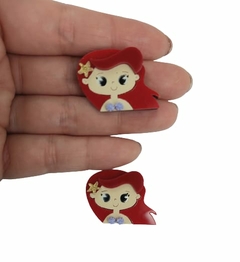 APLIQUE PRINCESA ARIEL ACRÍLICO (3CM) - 1 UNIDADE - comprar online