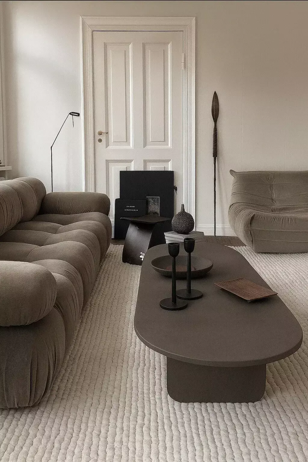 Mesa Microcemento Oval Alma