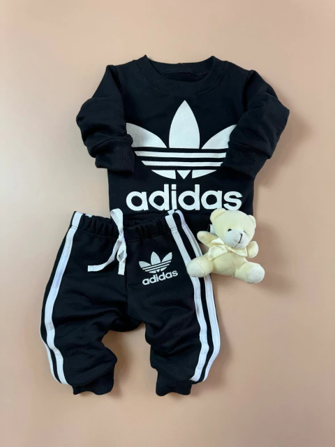CONJUNTO MOLETOM ADIDAS PRETO LISTRAS | P AO 6 - comprar online