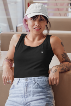 REGATA FEMININA PRETA MINIMALISTA