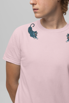CAMISETA T-SHIRT ROSA UNISSEX TIGRE TATUAGEM OLD SCHOOL - Blue Tree