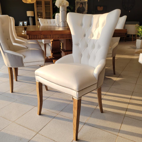 Silla Milán Capitone y Tachas