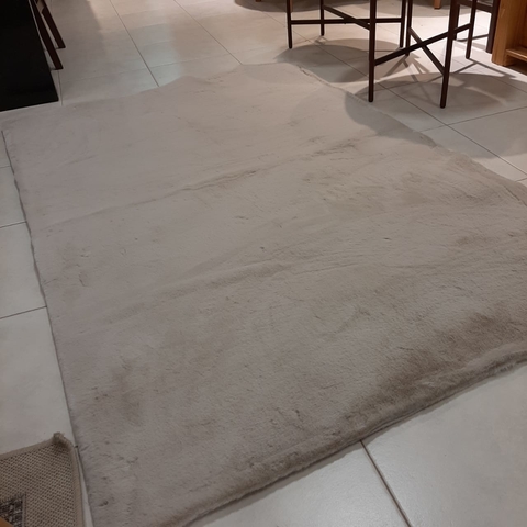 Alfombra Pelo Corto Beige