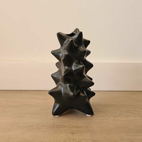 Florero Picos Negro