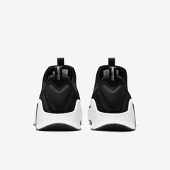 Tênis Nike Free Metcon 6 na internet