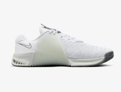 Tênis Nike Metcon 9 na internet