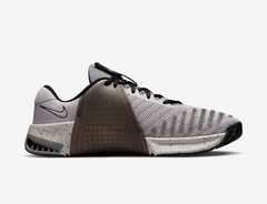 Tênis Nike Metcon 9 na internet