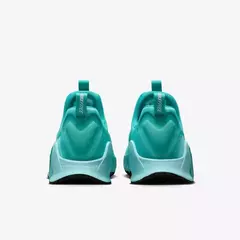 Tênis Nike Free Metcon 6 na internet