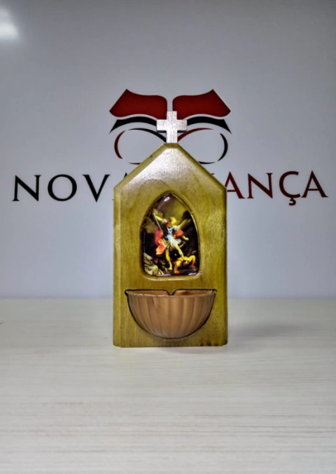 Pia de Água Benta São Miguel Arcanjo