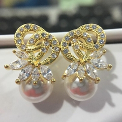 Brincos Zircônia & Pérolas Banhado a prata