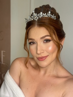 Coroa Cravejada em Zircônias Banhado á Prata Princesa Luna - comprar online