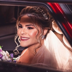 Conjunto Tiara em Pérolas + Brincos Ambos Banhados á Prata