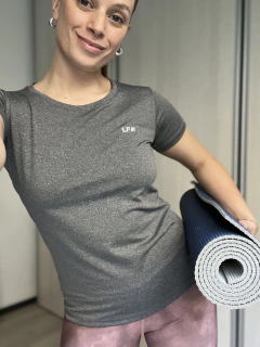 Remera Basic Fit - Gris