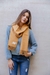 Bufandon Baby Alpaca Mostaza - comprar online