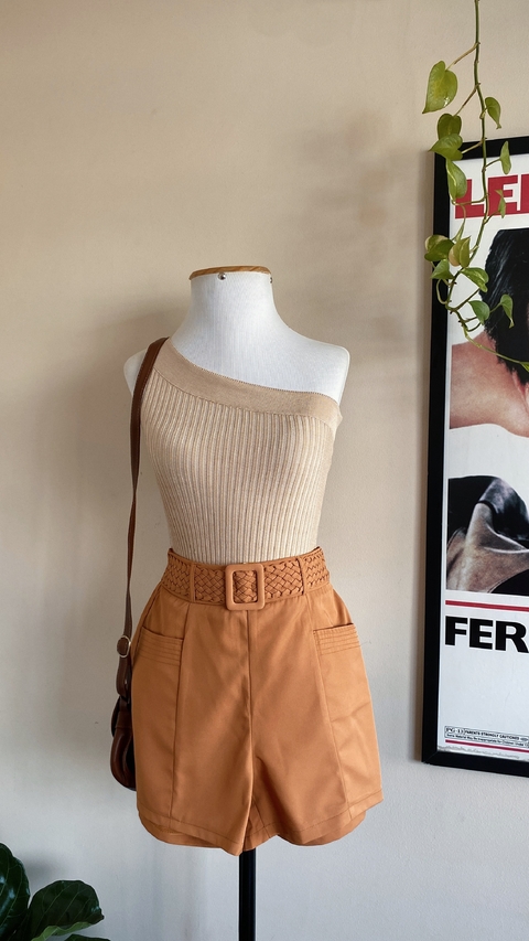 Shorts caramelo