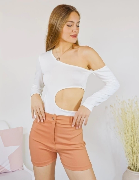 Short de Bengalina con Boton y Cierre