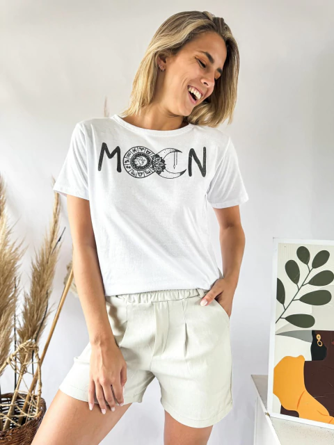 Remera con Brillos Moon - comprar online