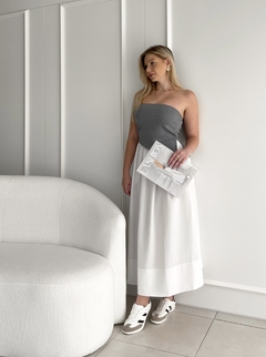 SAIA NAOMI OFF WHITE na internet