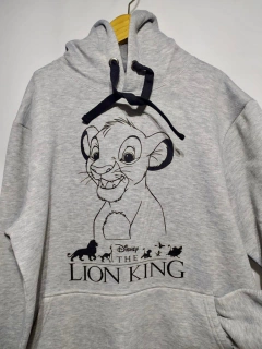 Buzo Rey León en internet