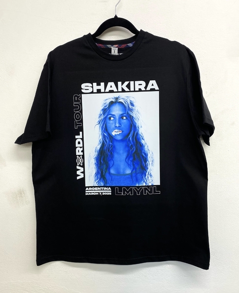 Remera Shakira over