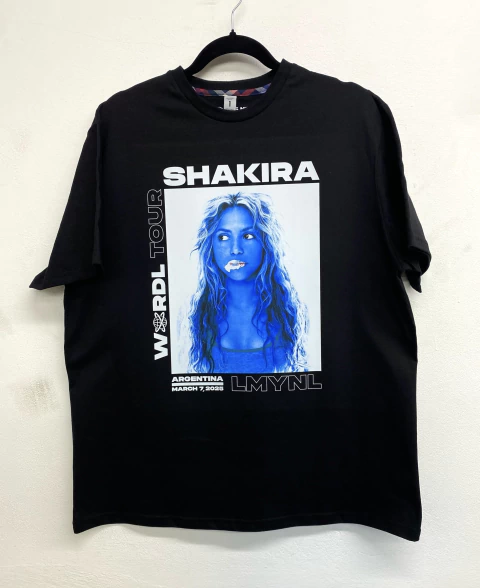 Remera Shakira over