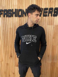CALZA TÉRMICA NIKE HOMBRE en internet