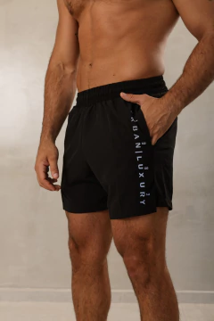 SHORT URBAN LUXURY 1982 - T:S en internet