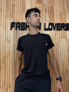 REMERA ADIDAS 3 LINEAS