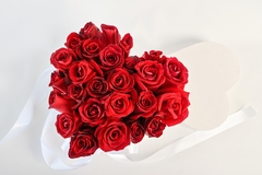 corazon amor 25 rosas + 8 bombones en internet