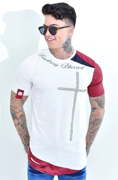 Camiseta Gola O "Blessed Gold" (OFF WHITE).