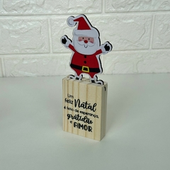 Enfeite Madeira Natalino Pinus e aplique Papai Noel - "Um Feliz Natal,,." - loja online