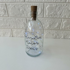 Garrafa de Vidro 500ml com LED - Família Amor Deus - MARA ROCHA DECORAÇÃO