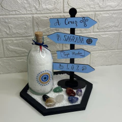 Kit ENERGIA E FÉ (4 Itens) - Jardim Zen Hex Preto, Garrafa Amuleto OG Central, Kit 7 Chakras Rolado, Seta Cruz Sagrada - MARA ROCHA DECORAÇÃO